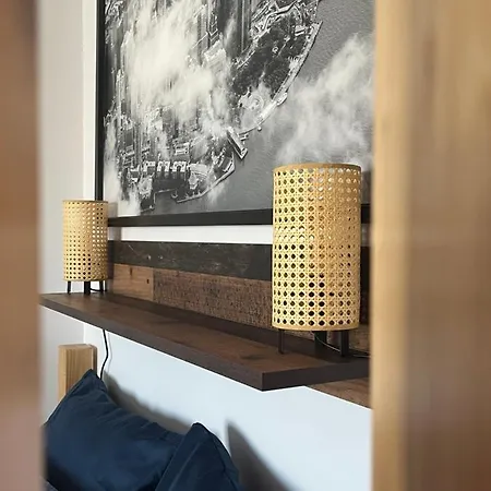 Apartament Corvin Royal - Breakfast Available
