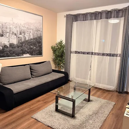 Center - Corvin Royal Apartmán *